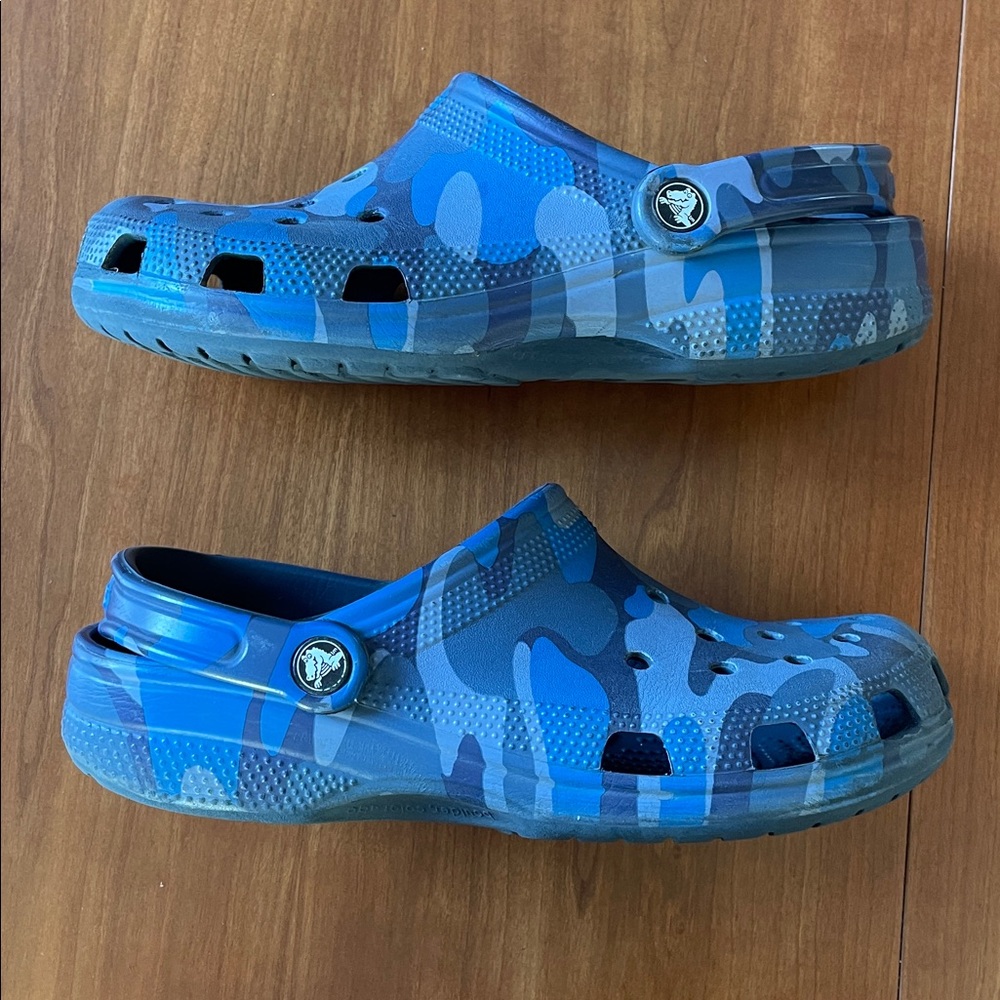 Crocs camouflage blue, navy, gray men size 7 - Picture 3 of 7